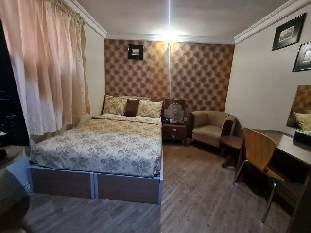Royale Room