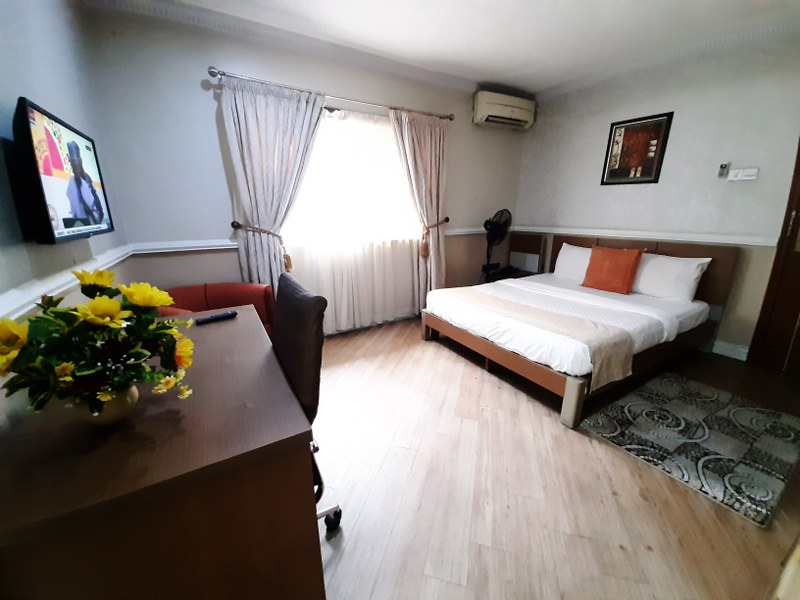 Deluxe Royale Room